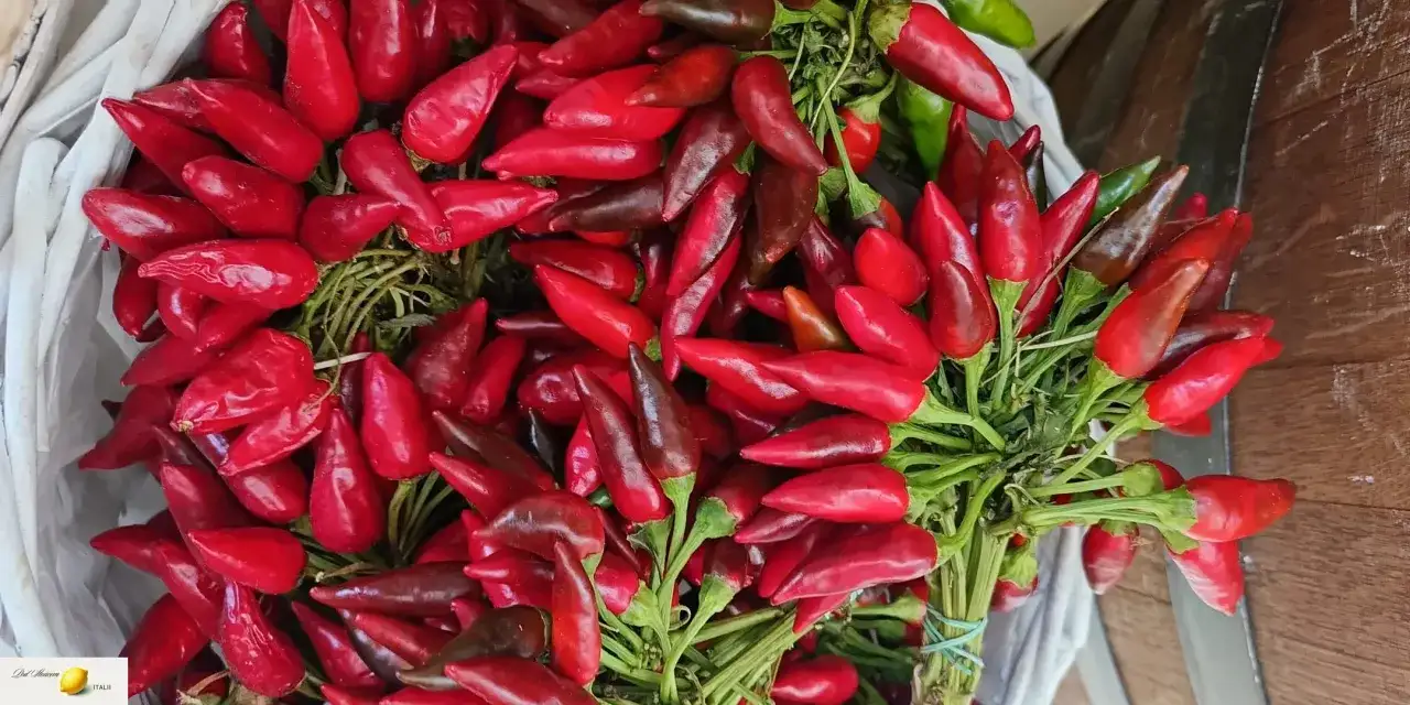 Peperoncino - co to jest i jak używać go w kuchni?